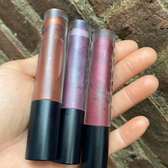 KOSAS Liquid Eyeshadow in Element (Purple) - Picture 3 of 7